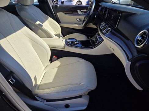 Used 2020 Mercedes-Benz E 350 Sedan image 15
