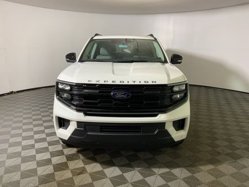 New 2026 Ford Expedition Max Active image 2