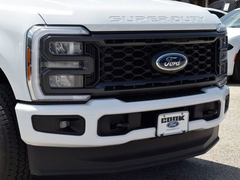 Used 2025 Ford F250 XL w/ STX Appearance Package AWD/4WD image 26