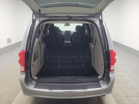 Used 2019 Dodge Grand Caravan SXT FWD image 29