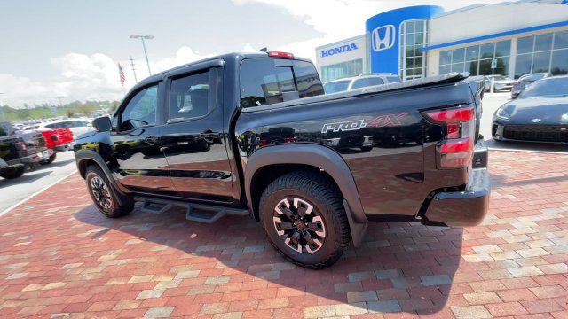 Used 2023 Nissan Frontier PRO-4X w/ Pro Convenience Package AWD/4WD image 7
