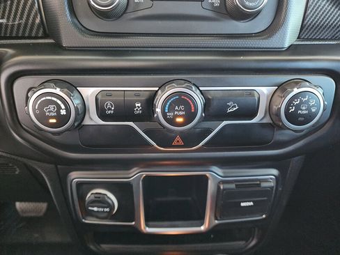 Used 2020 Jeep Wrangler Unlimited Sport image 43