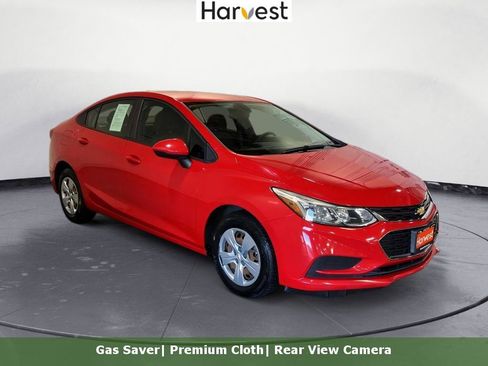 Used 2018 Chevrolet Cruze LS FWD image 1