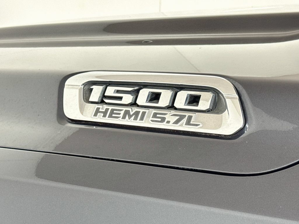Used 2019 RAM 1500 Limited AWD/4WD image 9