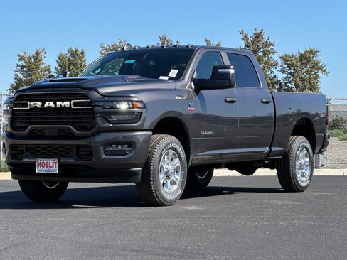 New 2026 RAM 2500 Big Horn AWD/4WD image 7