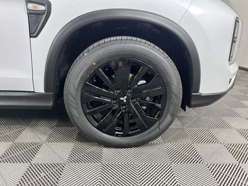 New 2025 Mitsubishi Outlander Sport LE image 5