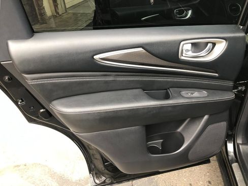 Used 2017 INFINITI QX60 Luxe w/ Premium Plus Package AWD/4WD image 36