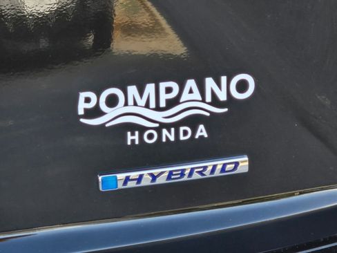 Certified 2025 Honda Civic Sport Touring image 9