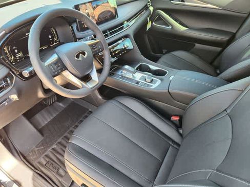 New 2026 INFINITI QX60 Luxe FWD image 2