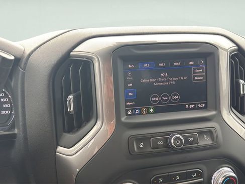 Used 2024 GMC Sierra 1500 Pro w/ Pro Value Package AWD/4WD image 25
