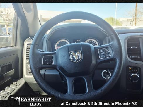 Used 2017 RAM 1500 Express image 20