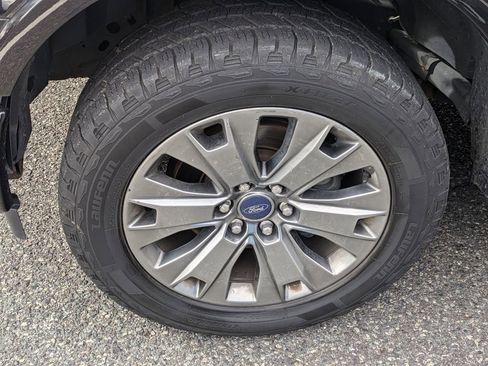 Used 2017 Ford F150 Lariat image 30