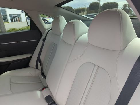Used 2025 Hyundai Sonata SE FWD image 27