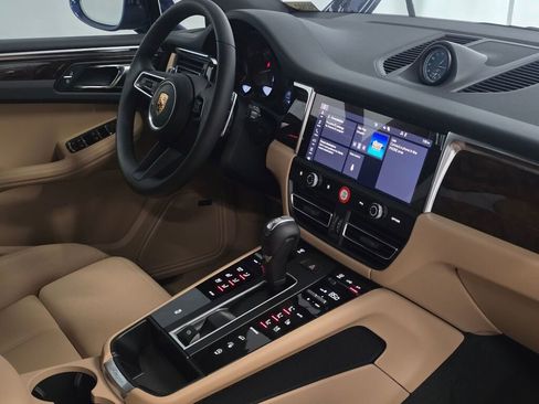 New 2026 Porsche Macan AWD/4WD image 29