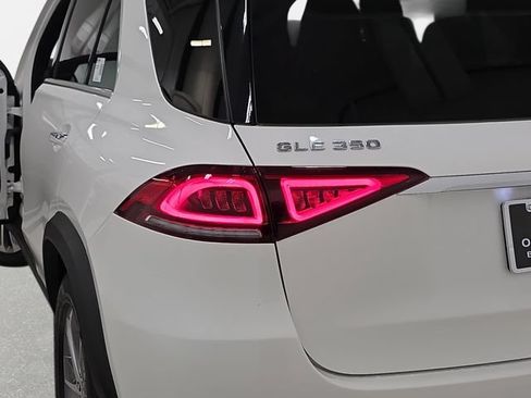 Used 2021 Mercedes-Benz GLE 350 4MATIC image 34