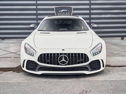 Used 2019 Mercedes-Benz AMG GT R image 25