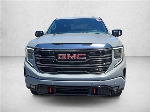 Used 2024 GMC Sierra 1500 AT4 w/ Technology Package AWD/4WD image 10
