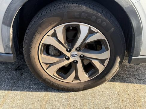 Used 2020 Subaru Outback Limited AWD/4WD image 16