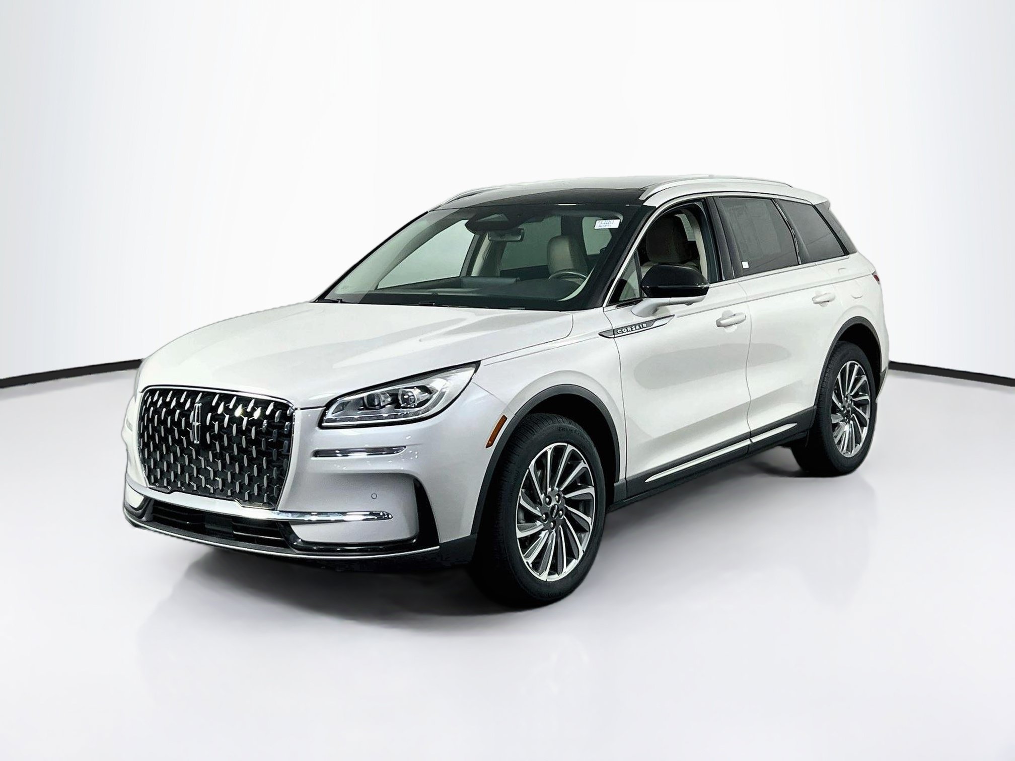 Used 2023 Lincoln Corsair Reserve w/ Equipment Group 201A AWD/4WD image 1