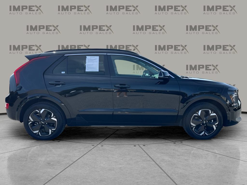 Used 2023 Kia Niro Wind FWD image 6