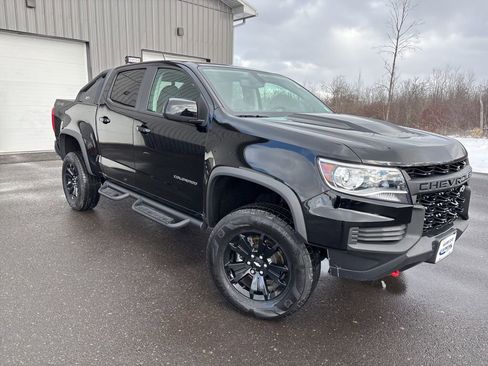 Used 2022 Chevrolet Colorado ZR2 w/ ZR2 Midnight Special Edition image 8