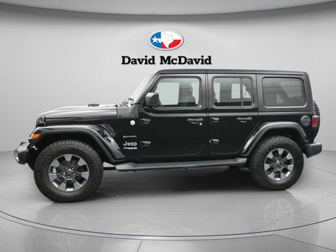 Used 2018 Jeep Wrangler Unlimited Sahara AWD/4WD image 5