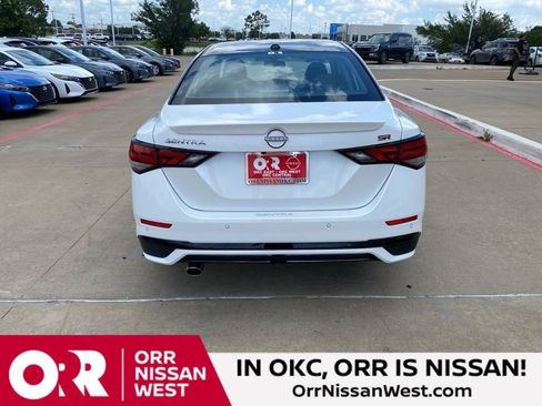 New 2025 Nissan Sentra SR w/ SR Premium Package image 4