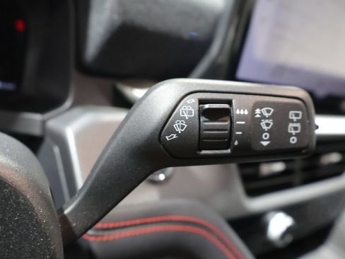 Used 2025 Ford Explorer ST-Line AWD/4WD image 37