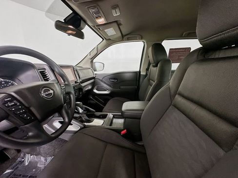 Certified 2024 Nissan Frontier SV image 20