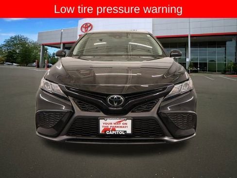Used 2024 Toyota Camry SE image 7