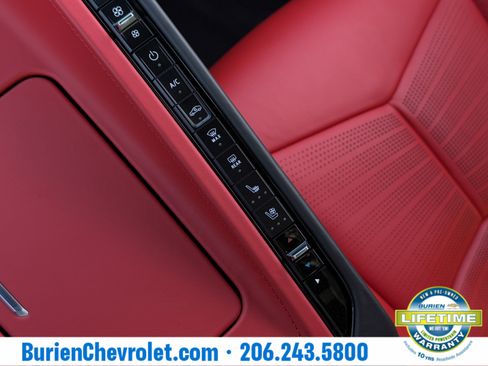 Used 2023 Chevrolet Corvette Stingray Premium Conv w/ Z51 Performance Package image 19