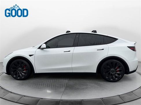 Used 2022 Tesla Model Y Performance image 2