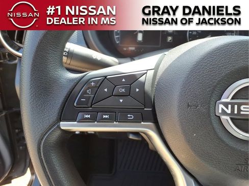 Used 2024 Nissan Kicks SV FWD image 13