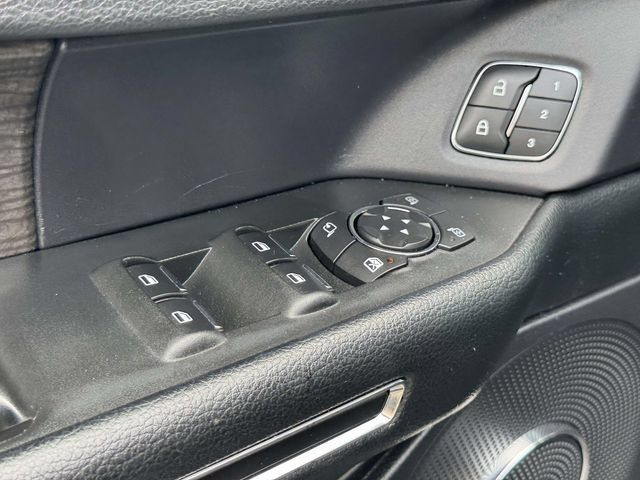 Used 2021 Ford Expedition Limited AWD/4WD image 22