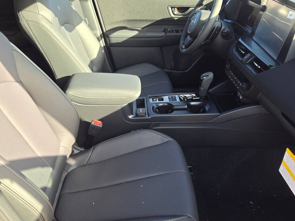Used 2026 Subaru Outback Limited AWD/4WD image 6