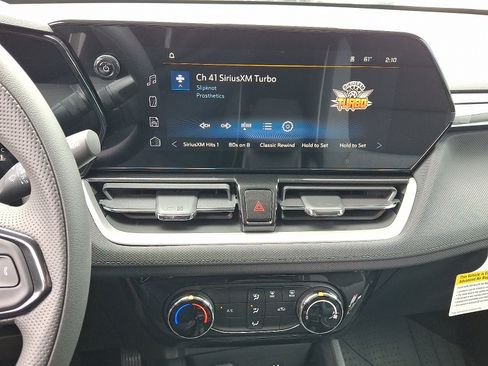 New 2026 Chevrolet TrailBlazer LT AWD/4WD image 8