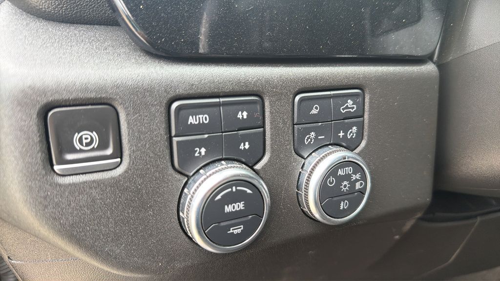 Used 2022 GMC Sierra 1500 SLT w/ SLT Premium Plus Package AWD/4WD image 24