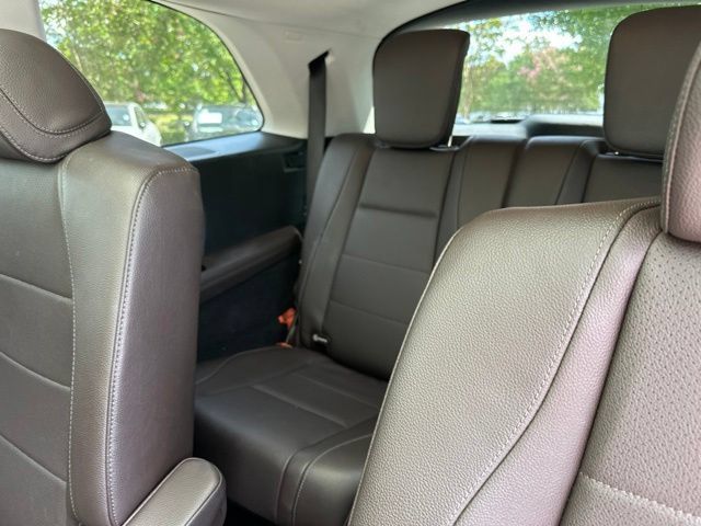 Used 2023 Mercedes-Benz GLS 450 4MATIC image 11