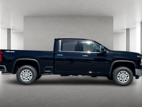 New 2026 Chevrolet Silverado 2500 LTZ w/ LTZ Convenience Package AWD/4WD image 3
