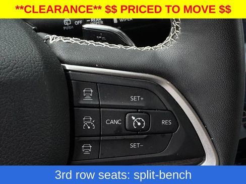 Used 2023 Jeep Grand Cherokee L Limited w/ Black Appearance Package AWD/4WD image 27