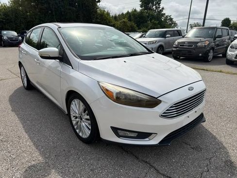 Used 2018 Ford Focus Titanium FWD image 1
