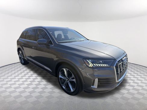 Used 2021 Audi Q7 3.0T Prestige image 3