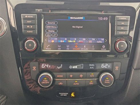 Used 2018 Nissan Rogue SL image 20