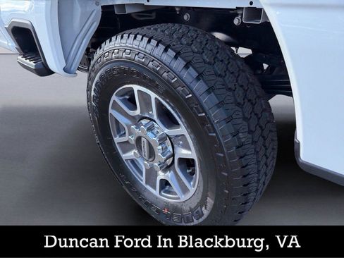 New 2026 Ford F250 Lariat image 33