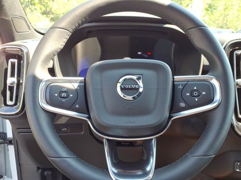 Used 2023 Volvo C40 P8 Recharge Ultimate w/ Protection Package Premier AWD/4WD image 27