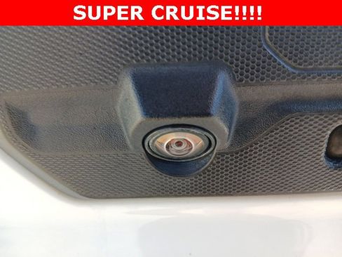 Used 2023 GMC Sierra 1500 Denali image 6