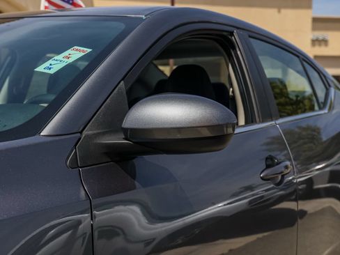 Used 2024 Nissan Sentra SV FWD image 12