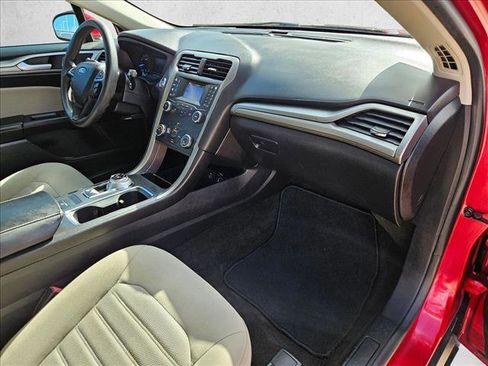 Used 2020 Ford Fusion S image 21