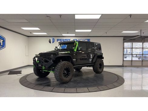 Used 2012 Jeep Wrangler Unlimited Rubicon AWD/4WD image 4