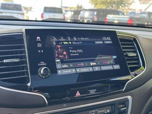 Used 2022 Honda Passport TrailSport image 14